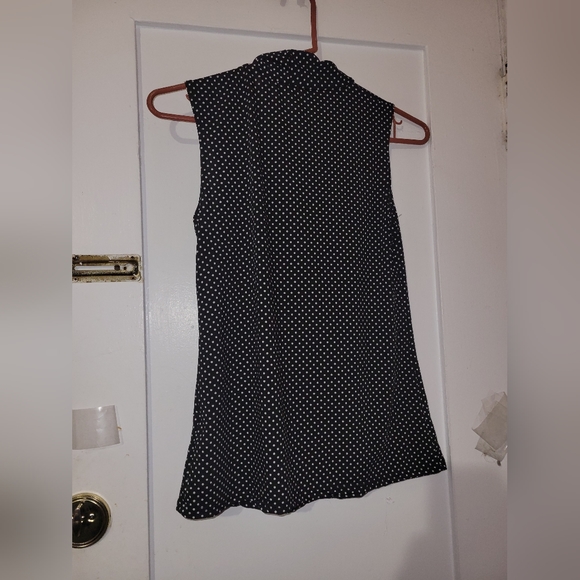 Tiffany & Grey Women Blouse, Sleeveless, Polka Dots, Size S - Picture 7 of 16